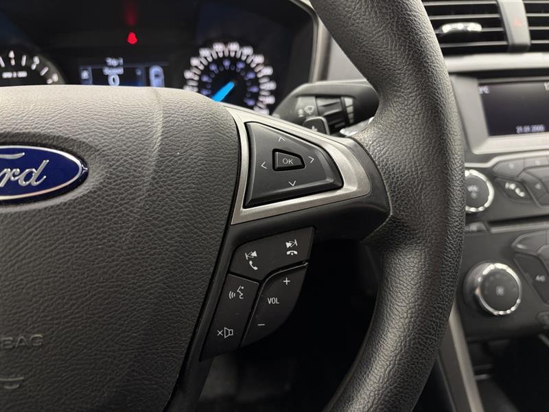 ford Fusion 2017 - 23