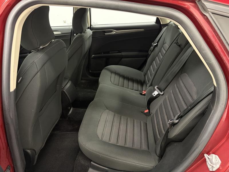 ford Fusion 2017 - 28