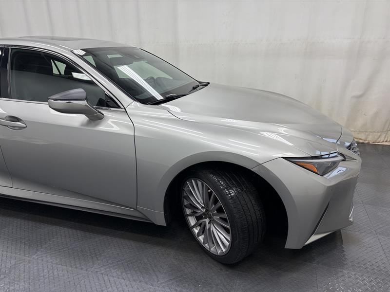 lexus IS 2021 - 14