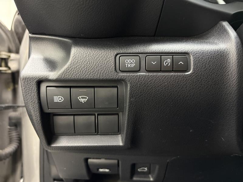 lexus IS 2021 - 18