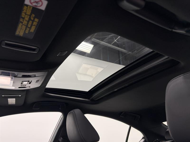 lexus IS 2021 - 31