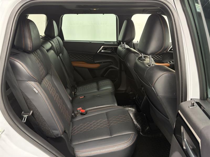 mitsubishi Outlander 2023 - 36