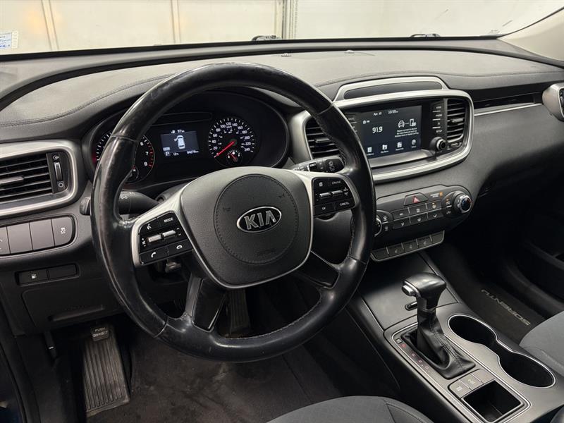 kia Sorento 2019 - 17
