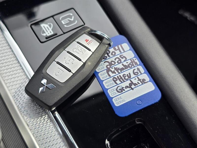 mitsubishi Outlander rechargeable 2025 - 34