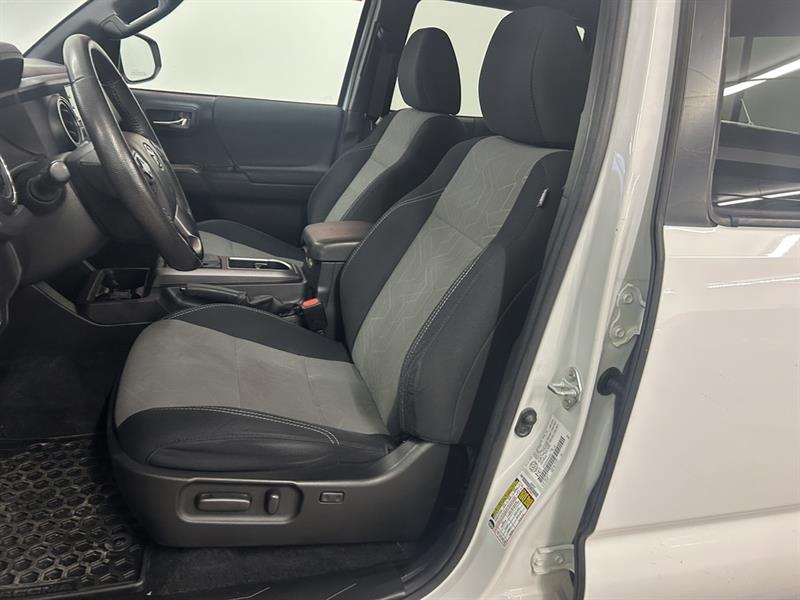 toyota Tacoma 2021 - 11