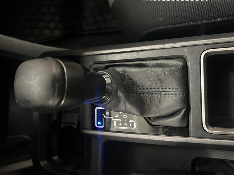 toyota Tacoma 2021 - 17