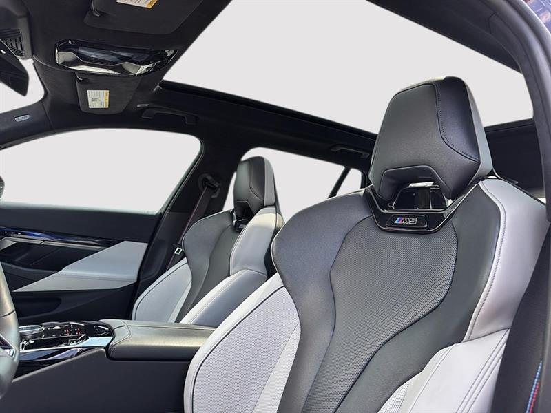 bmw M5 TOURING 2025 - 19