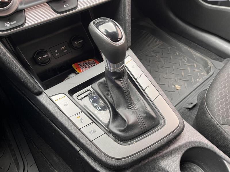 hyundai Elantra 2020 - 16