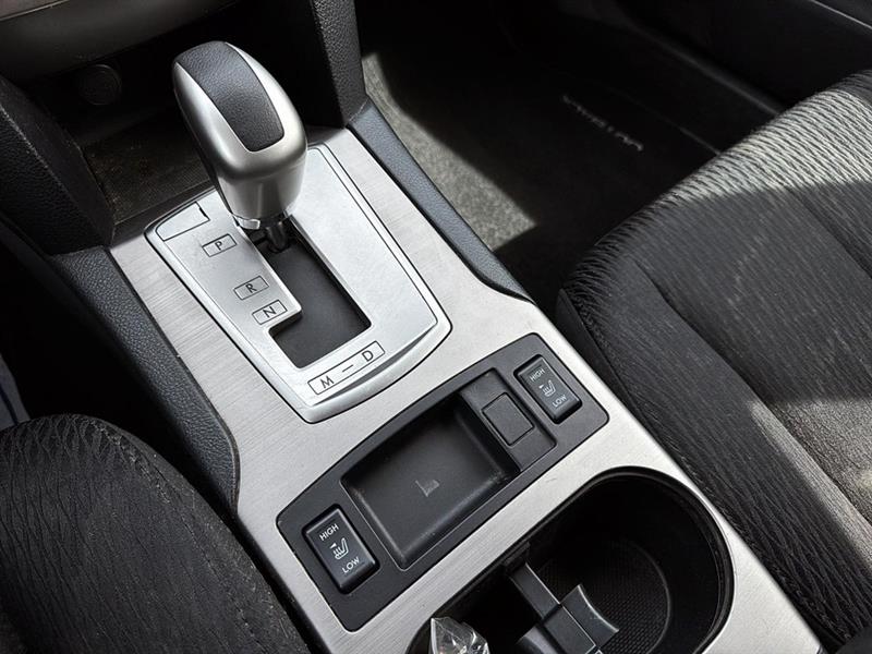 subaru Outback 2011 - 30