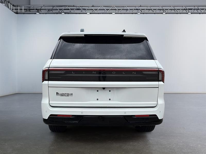 lincoln Navigator 2025 - 7