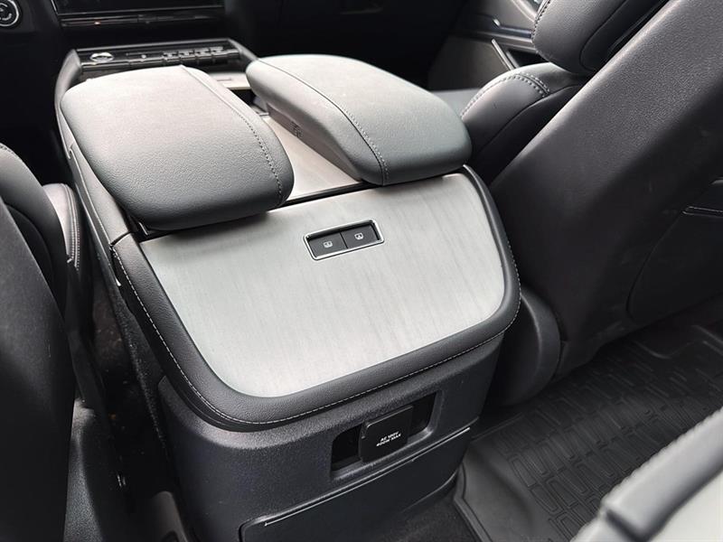lincoln Navigator 2025 - 29