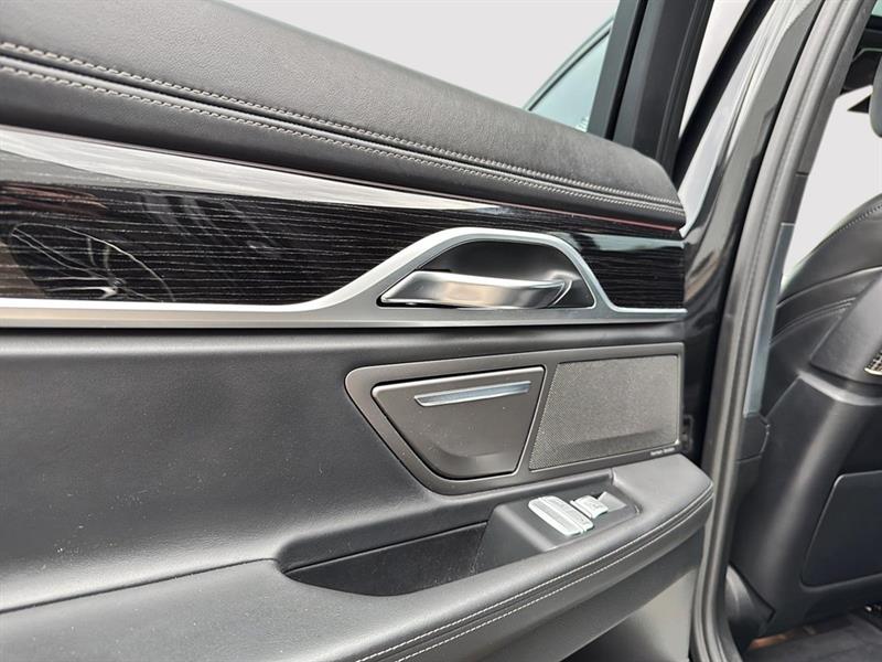 bmw 7 Series 2018 - 26