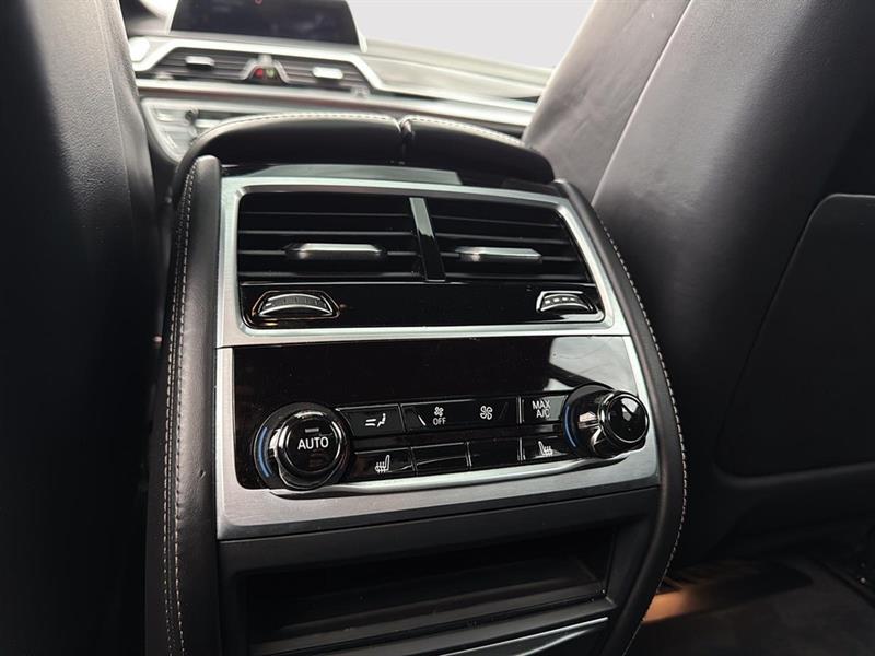 bmw 7 Series 2018 - 30