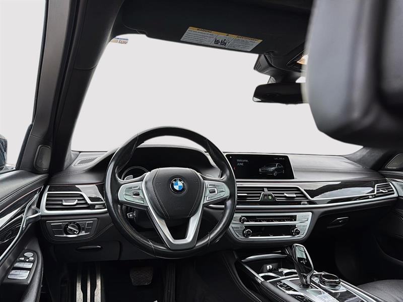 bmw 7 Series 2018 - 34