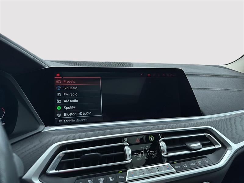 bmw X7 2022 - 42