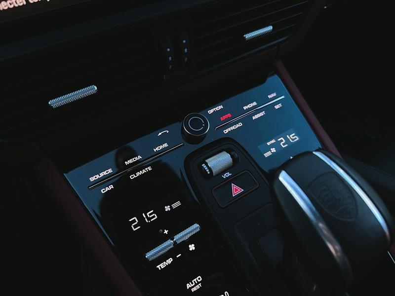 porsche Cayenne 2023 - 38