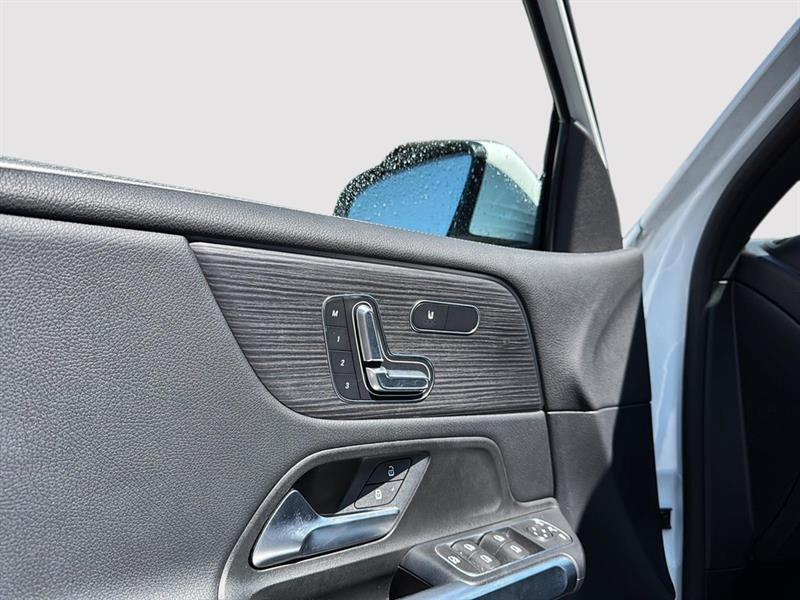 mercedes-benz EQB 2024 - 11