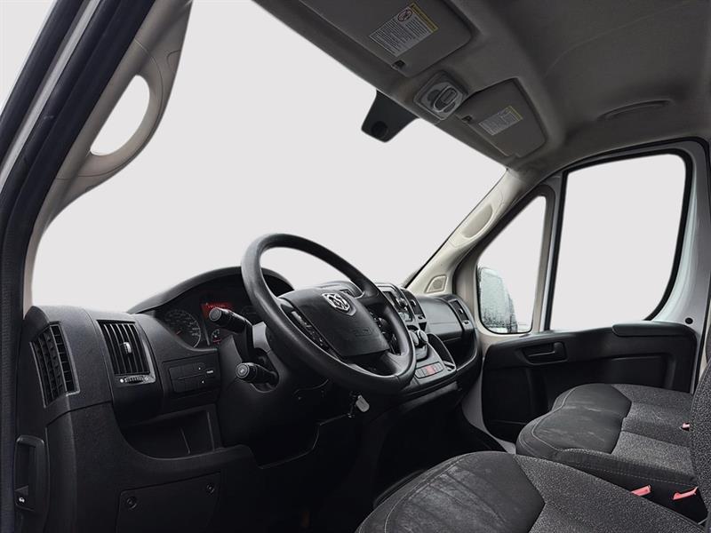 ram ProMaster 2019 - 11