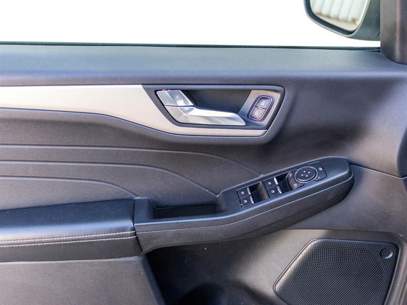 ford Escape 2021 - 29