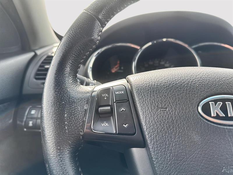 kia Sorento 2012 - 23