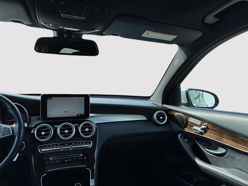 mercedes-benz GLC 300 2019 - 24