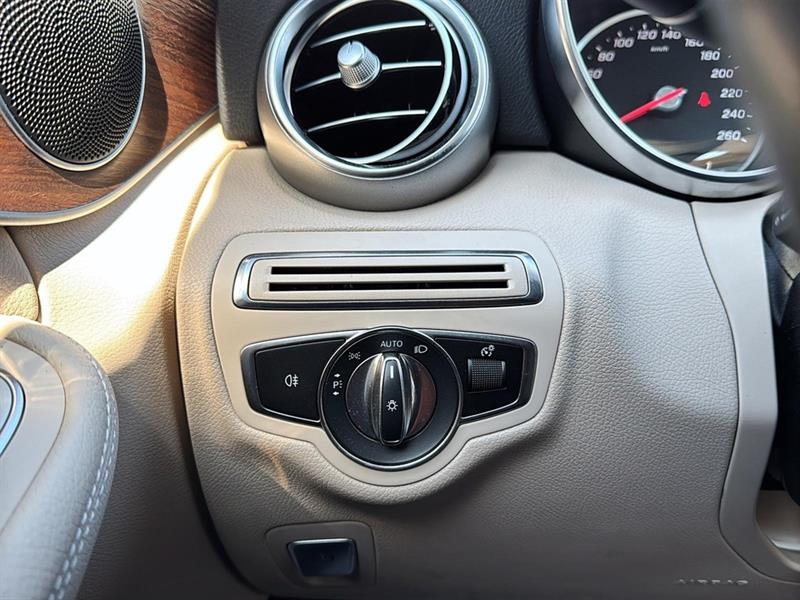 mercedes-benz C-Class 2021 - 25