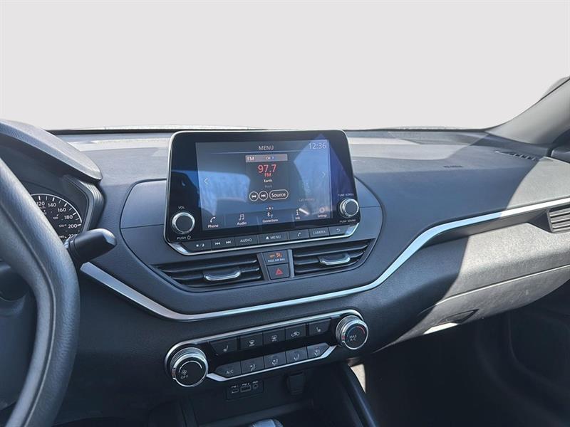 nissan Altima 2022 - 26