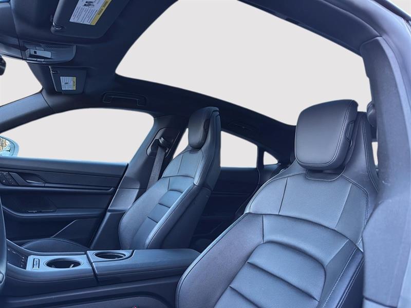 porsche Taycan 2024 - 17