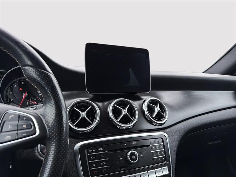 mercedes-benz GLA 250 2018 - 17