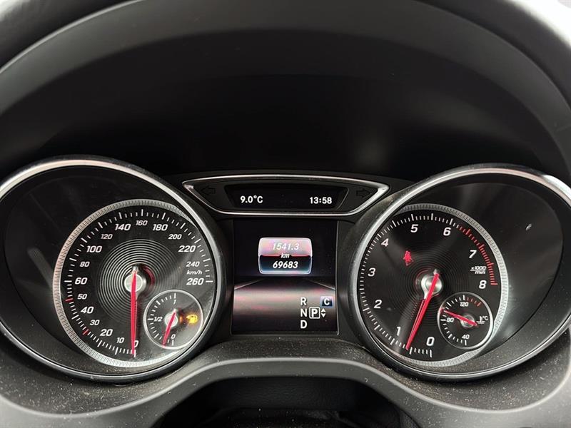 mercedes-benz GLA 250 2018 - 25