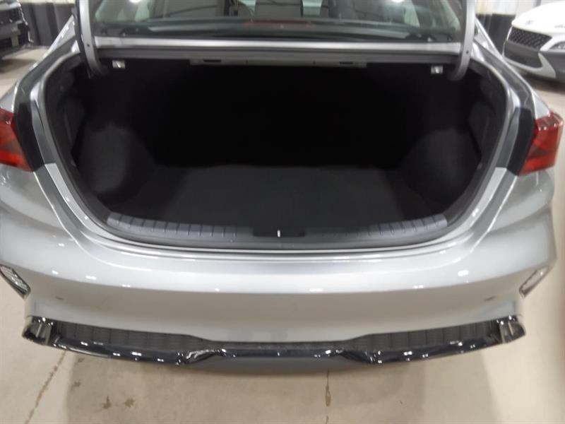 kia Forte 2023 - 9