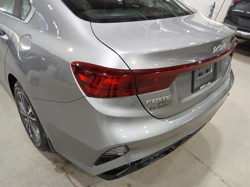 kia Forte 2023 - 12