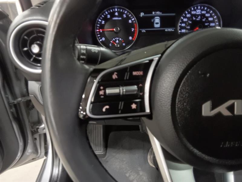 kia Forte 2023 - 26