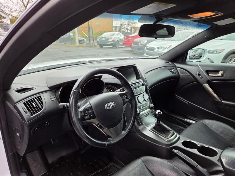hyundai Coupé Genesis 2016 - 15