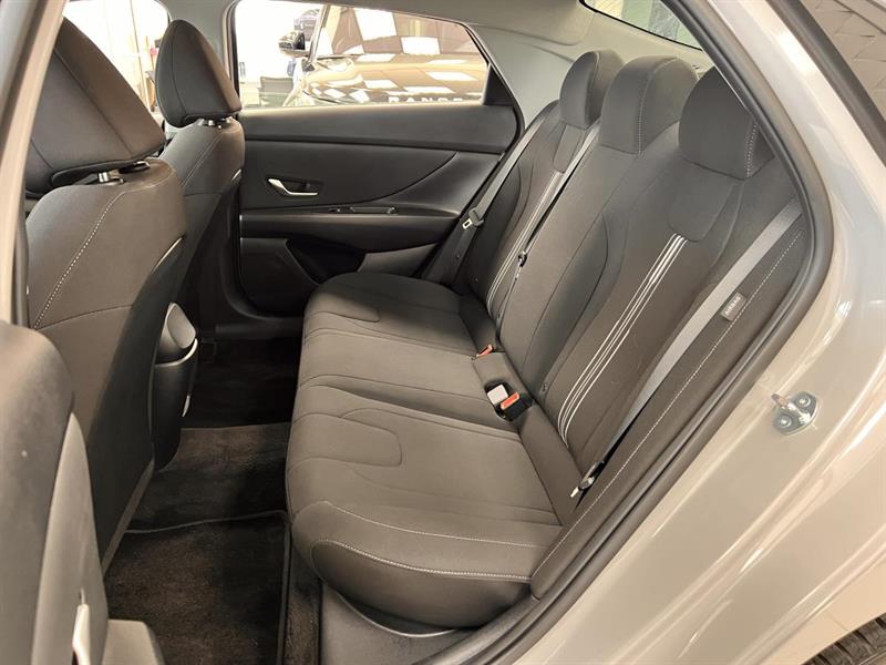 hyundai Elantra 2025 - 11
