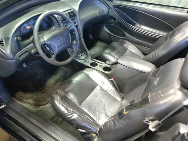 ford Mustang 2002 - 10