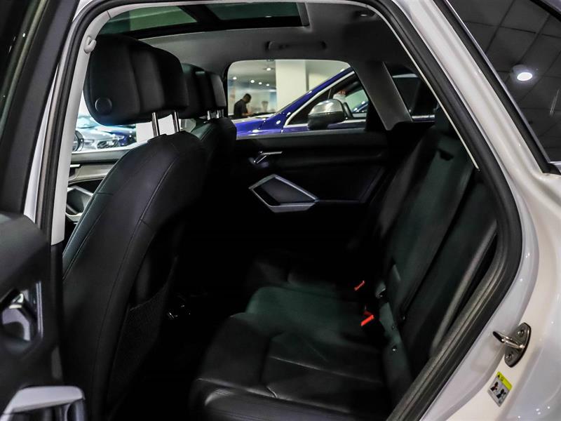 audi Q3 2022 - 13