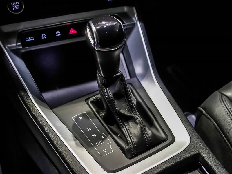 audi Q3 2022 - 23