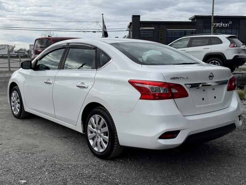 nissan Sentra 2018 - 5