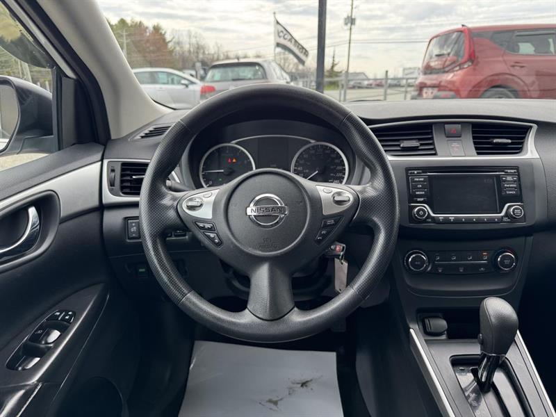 nissan Sentra 2018 - 16