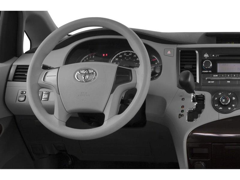 toyota Sienna 2014 - 4