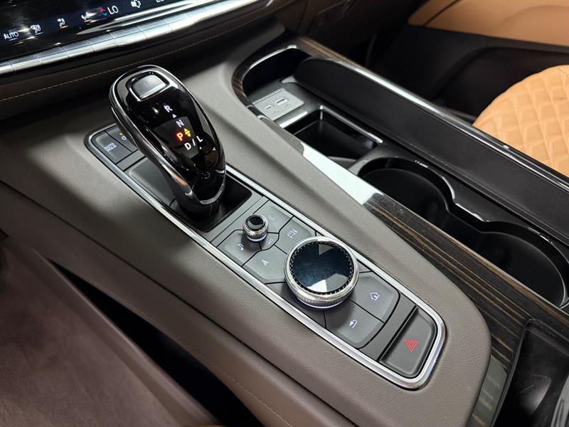 cadillac Escalade 2022 - 17