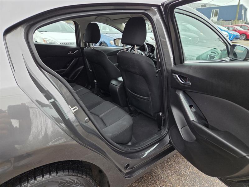 mazda Mazda3 2018 - 13