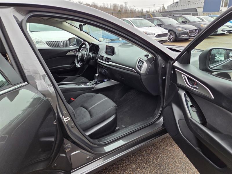 mazda Mazda3 2018 - 14