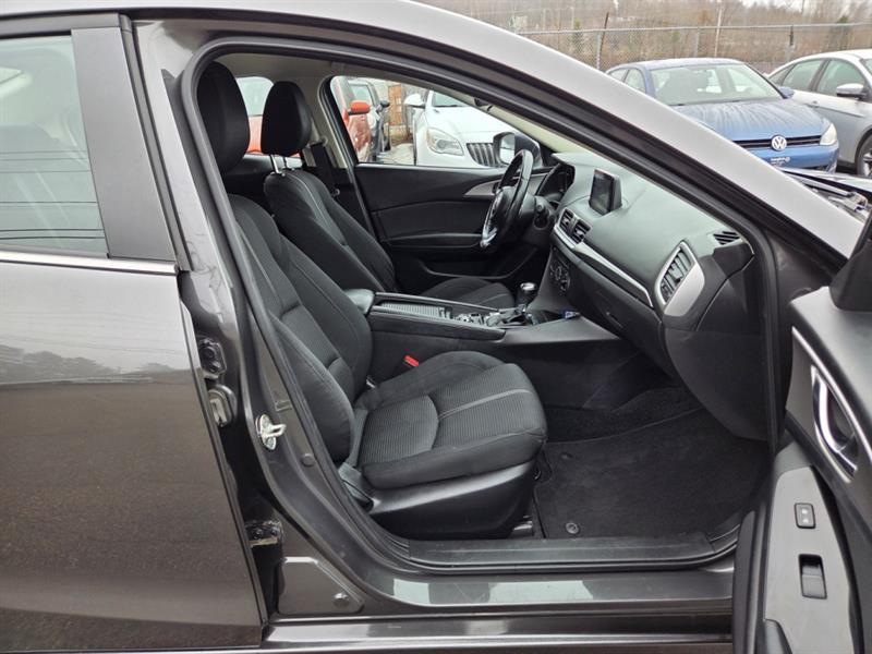 mazda Mazda3 2018 - 15