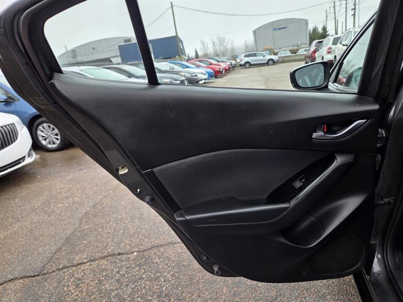 mazda Mazda3 2018 - 18