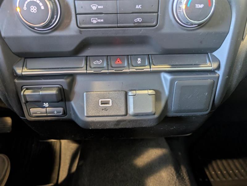 chevrolet Silverado 1500 2020 - 16