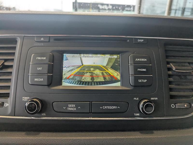 kia Sedona 2016 - 24