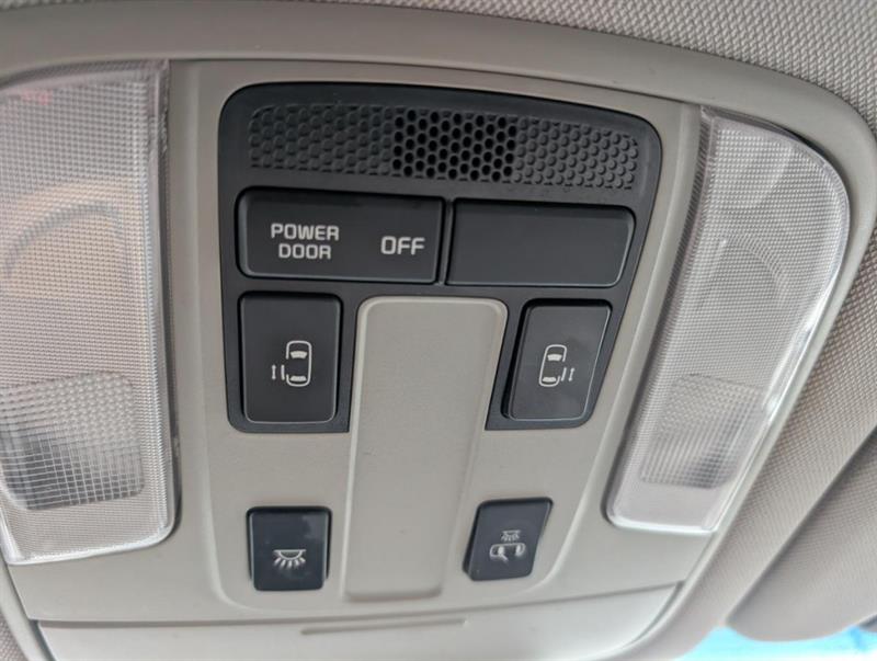 kia Sedona 2016 - 28