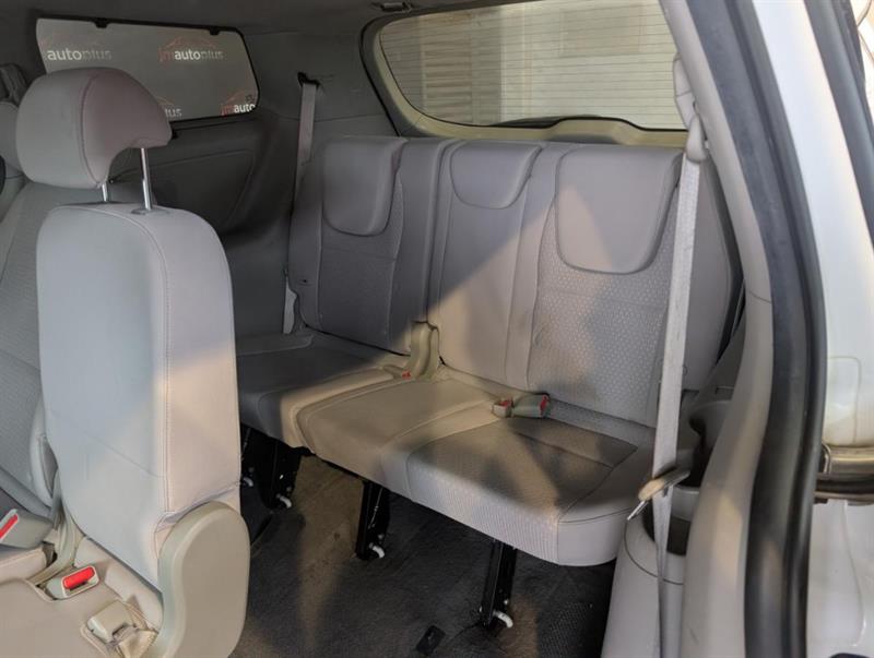 kia Sedona 2016 - 30
